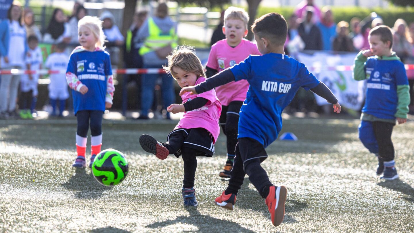 20250925-Kita-Cup-Spielszene-Schuss