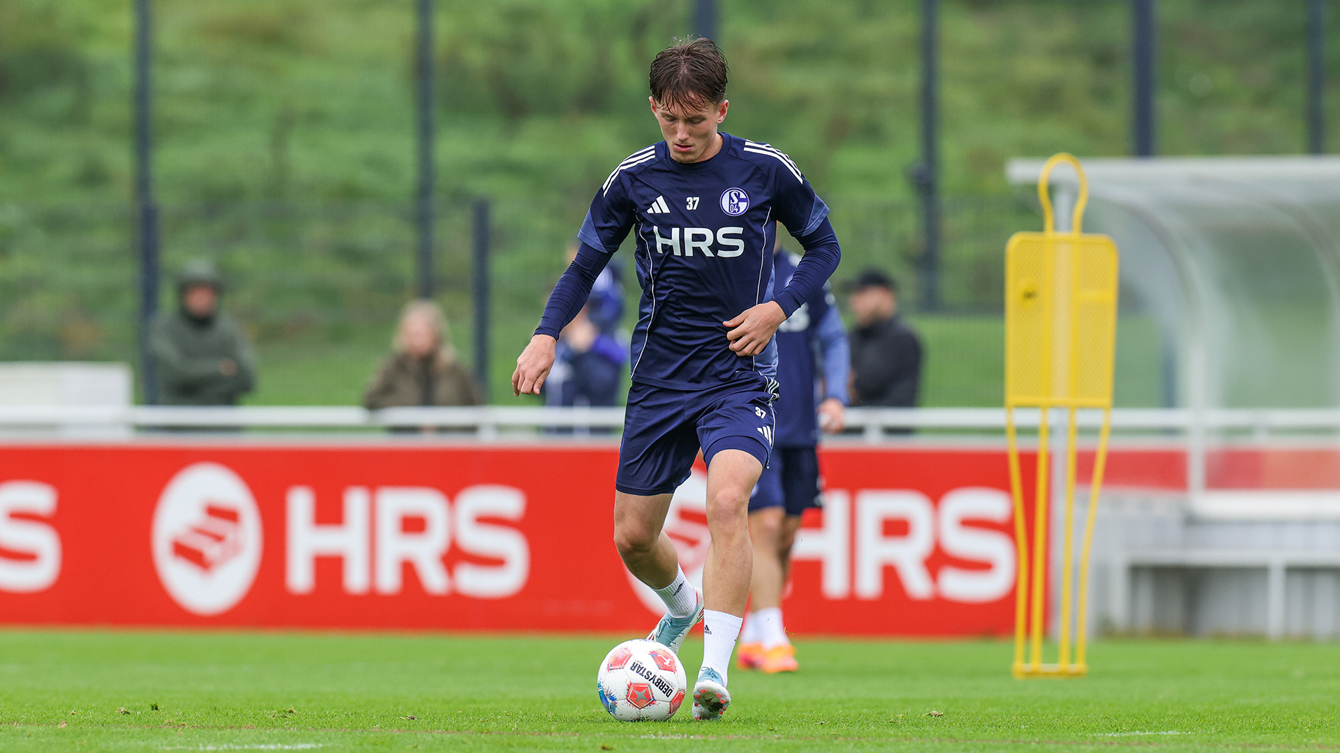 25-10-08-S04-TR-6085