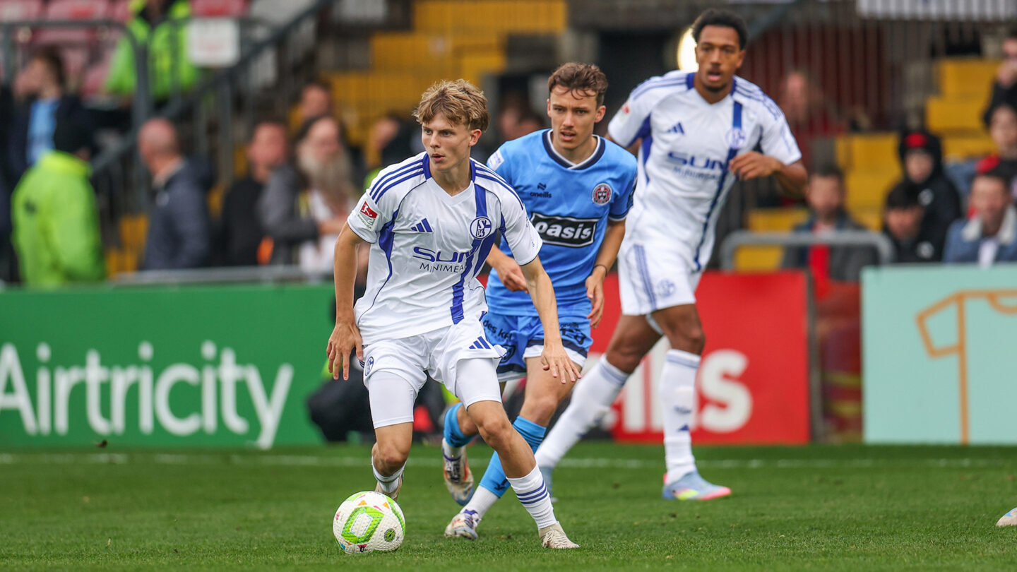 25-10-11-BOH-S04-3891