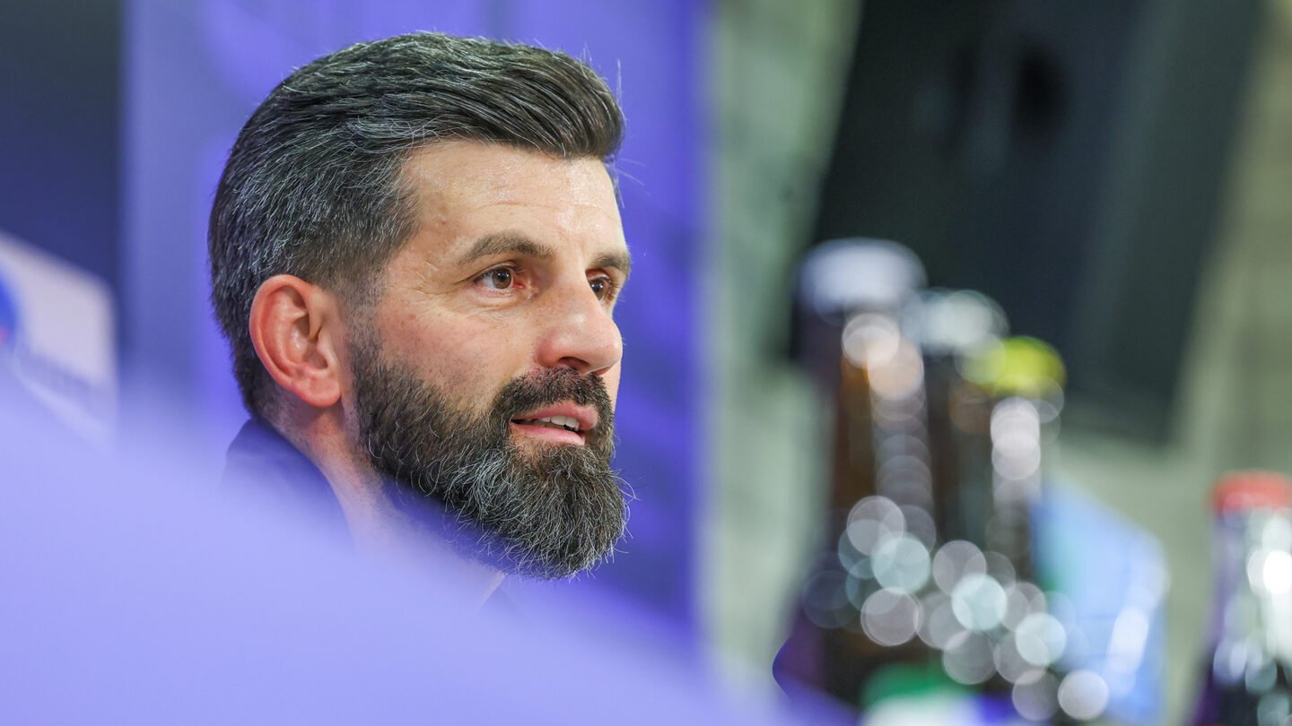 25-10-22-s04-0910-1440&#215;810