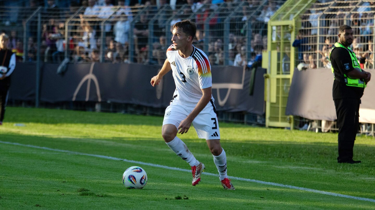 548041436-1440&#215;810