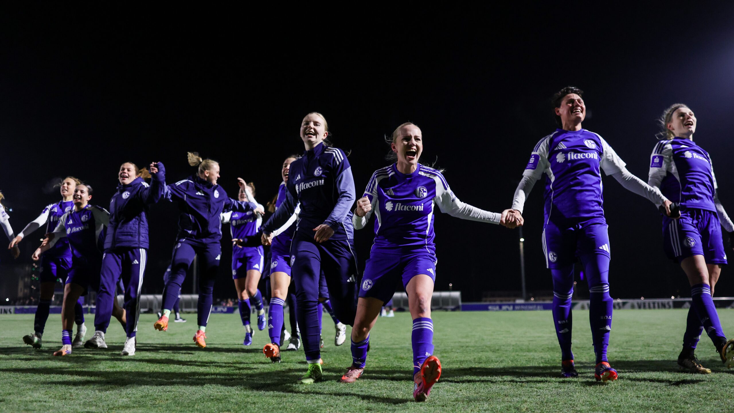 25-11-21-S04-BVB-2611