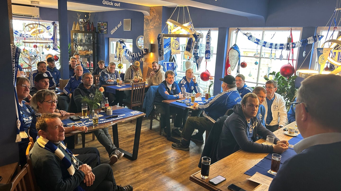 251201_Spielerempfang_02_Oberstdorf