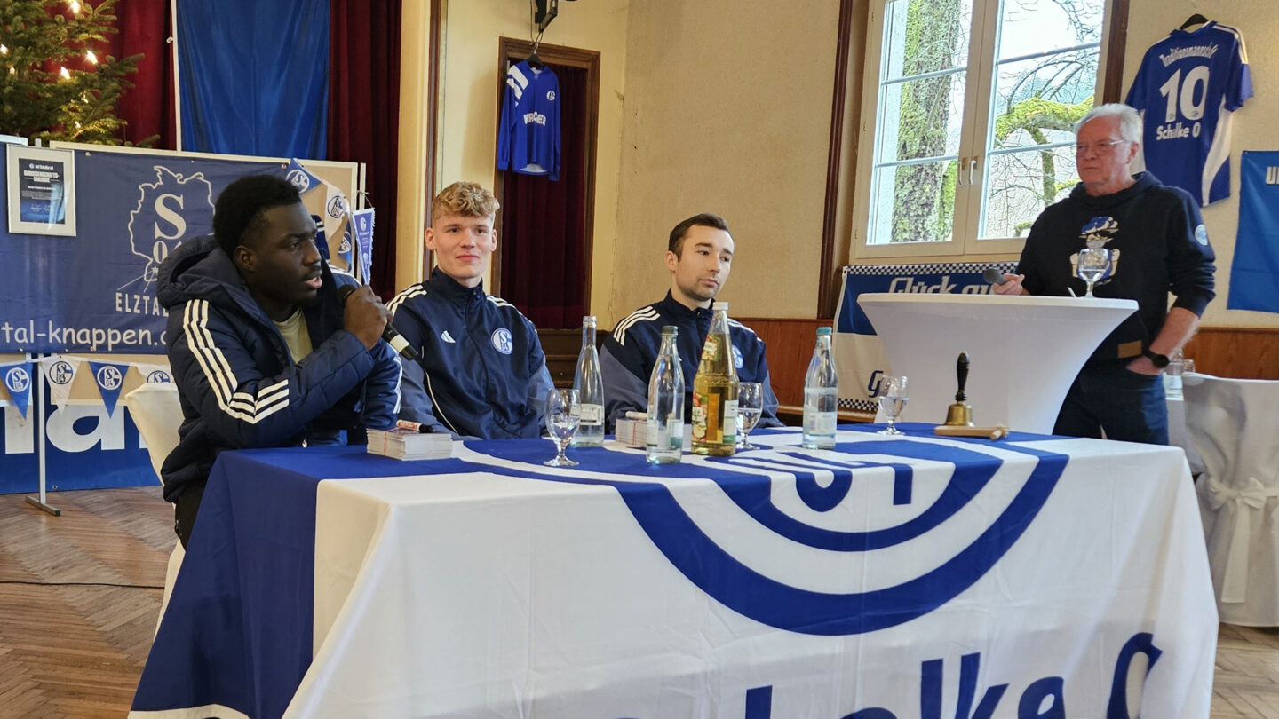 251201_Spielerempfang_18_Simonswald