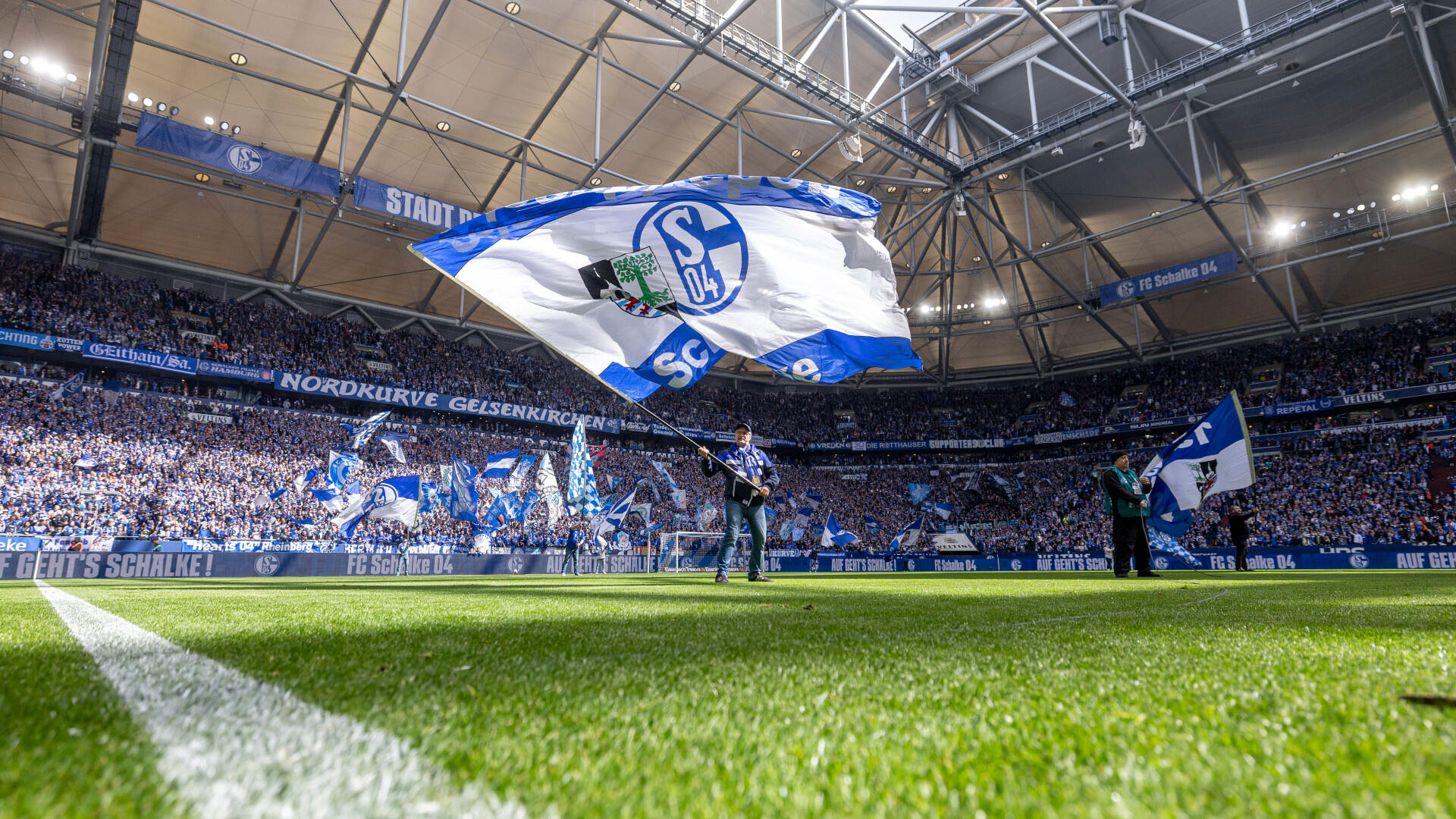 260421-stadion-fahne