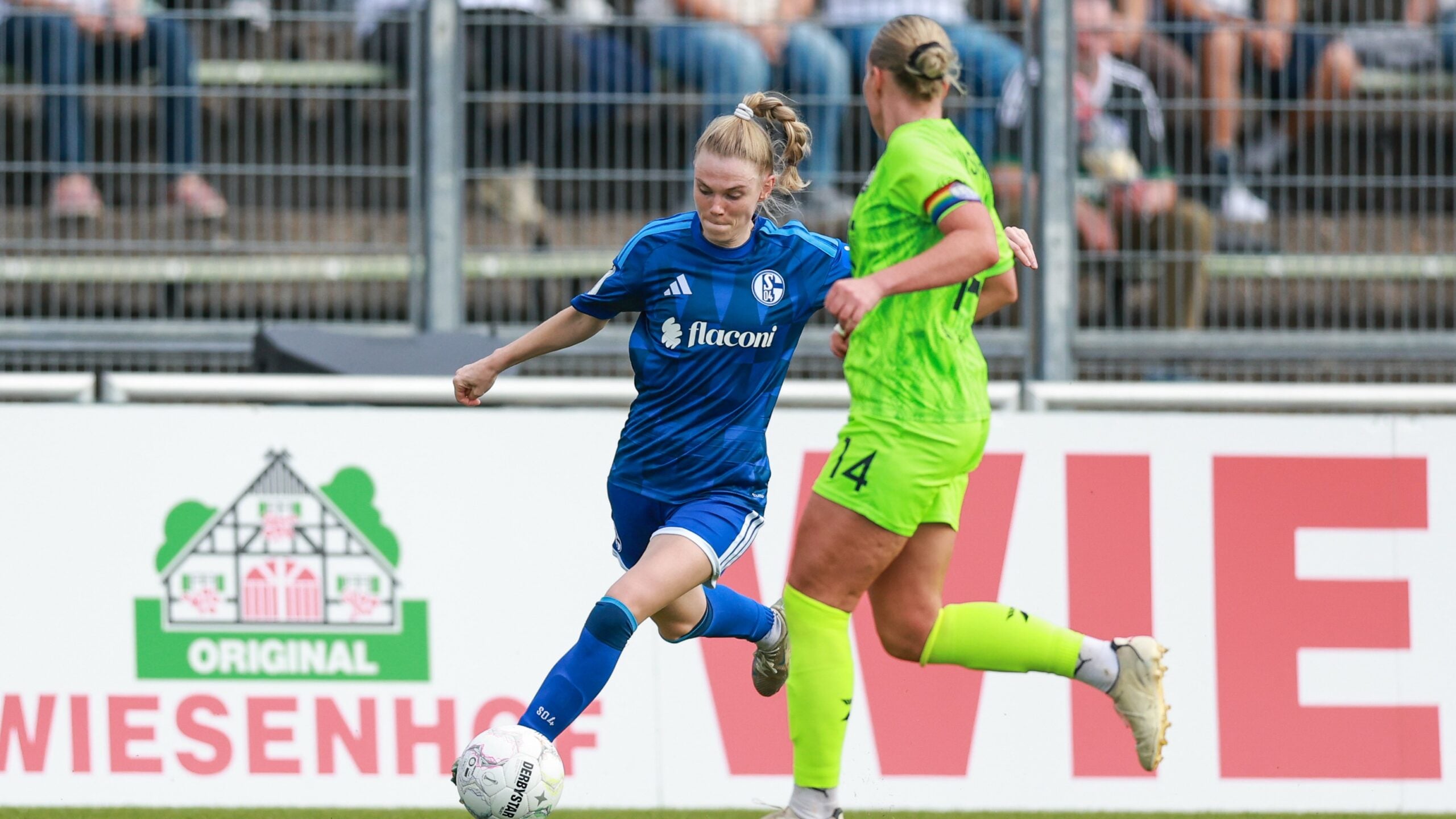 20260927-Schalke-SGSEssen-DFB-Pokal-Jolina Opladen