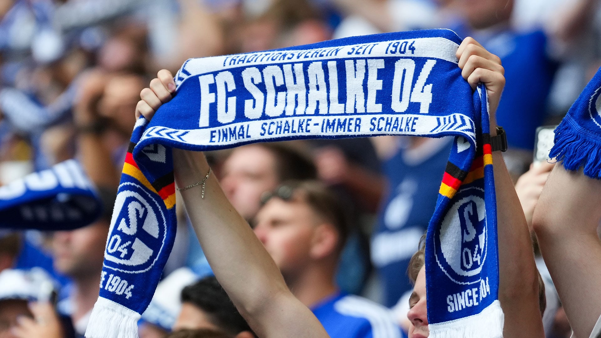 260915-fan-schal