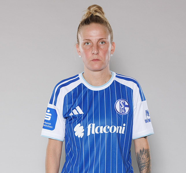 Julia Debitzki