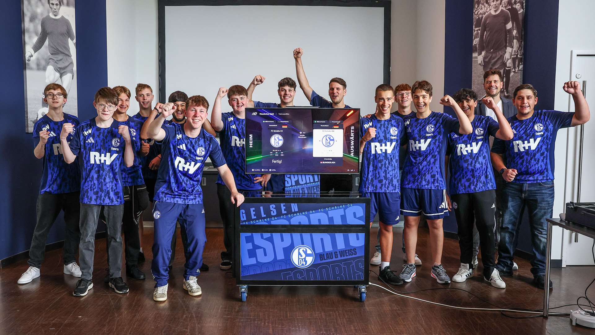 25-07-21-S04-ESport-5093_neu