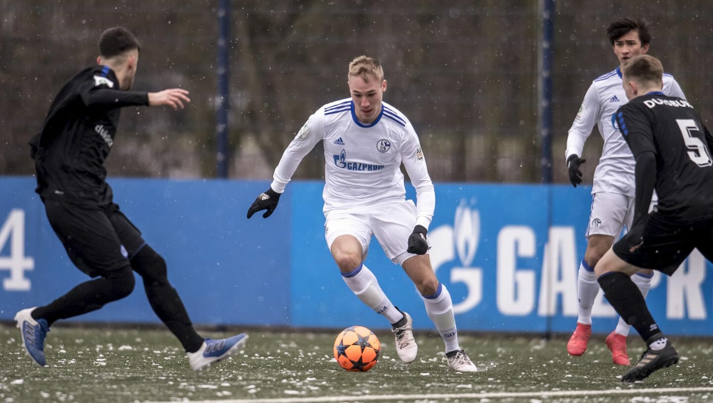 U19 setzt sich im Achtelfinale durch