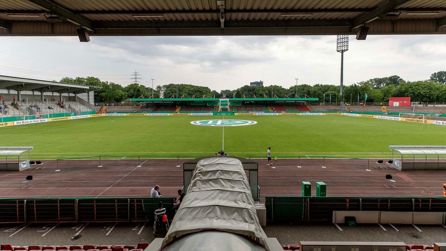 U19 empfängt Borussia Dortmund im Stadion Niederrhein