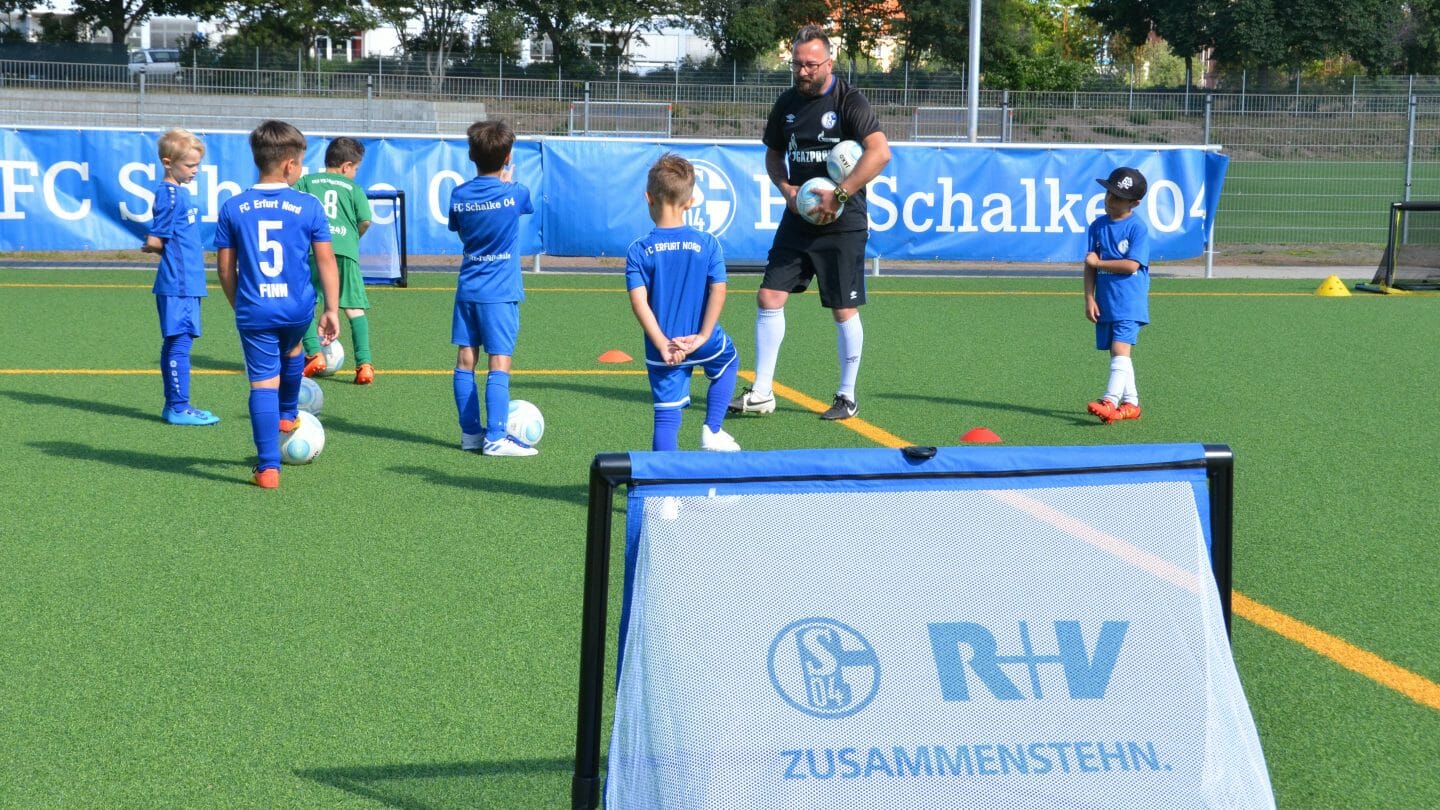 FC Schalke 04-Fußballschule in Erfurt: Intensives Trainingswochenende