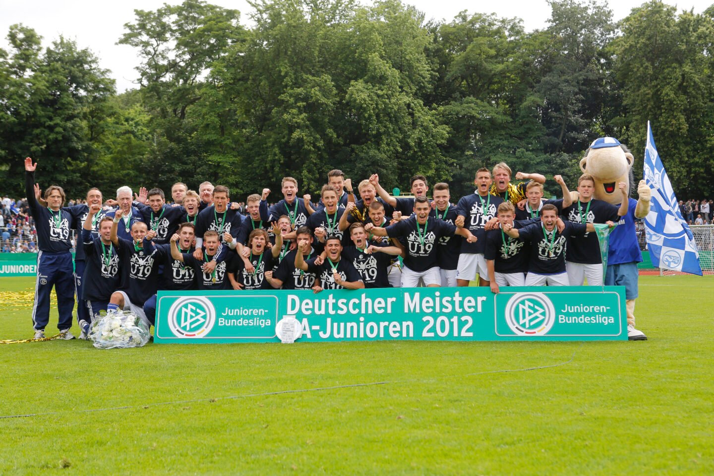 Knappenschmiede_U19_DM_2012 (2)