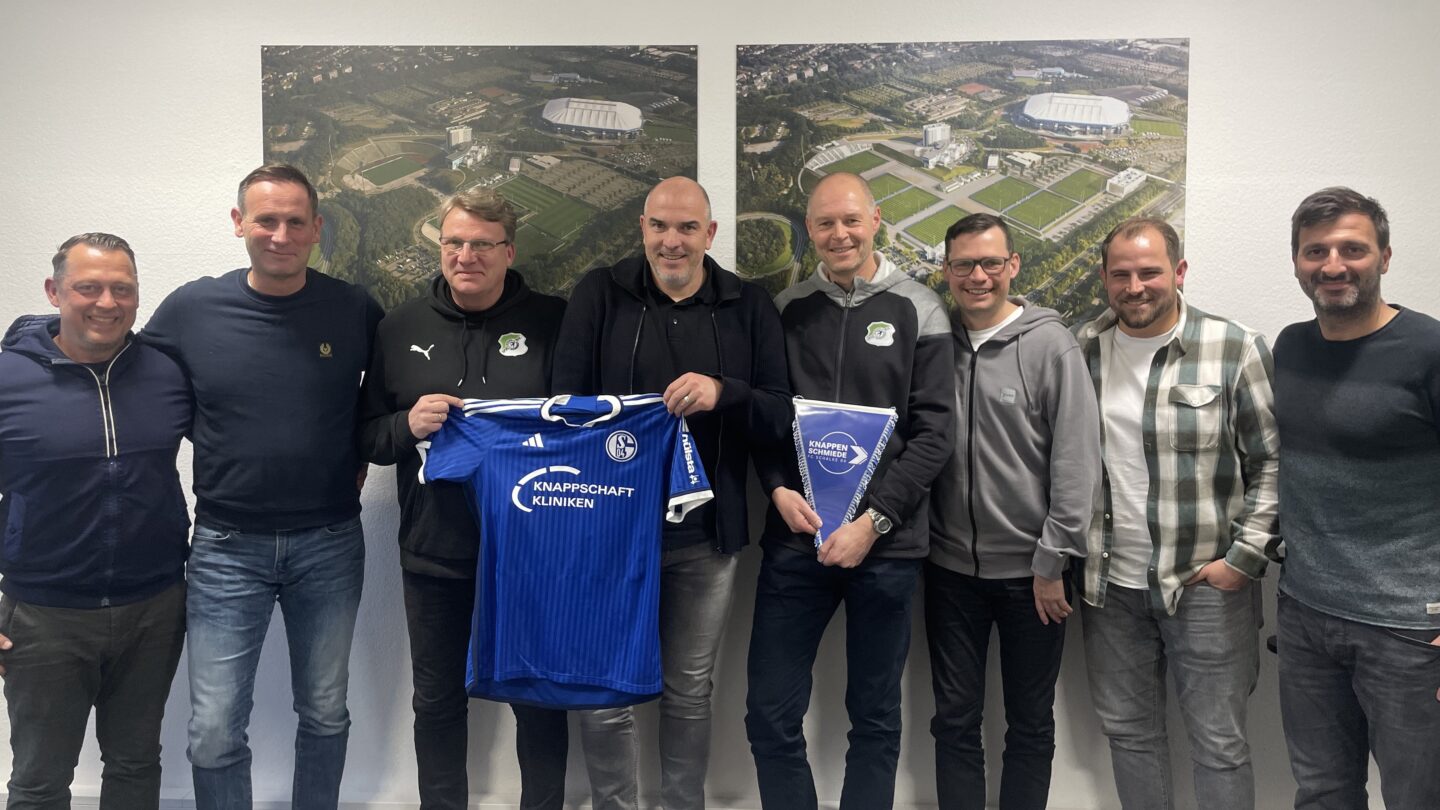 Knappenschmiede x SpVg Schonnebeck, Vertragsunterzeichnung