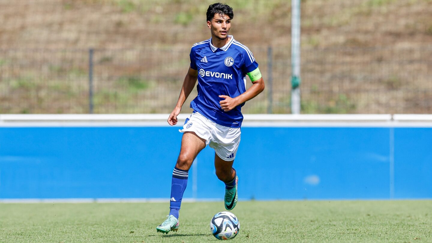 Mertcan Ayhan, Schalke U19