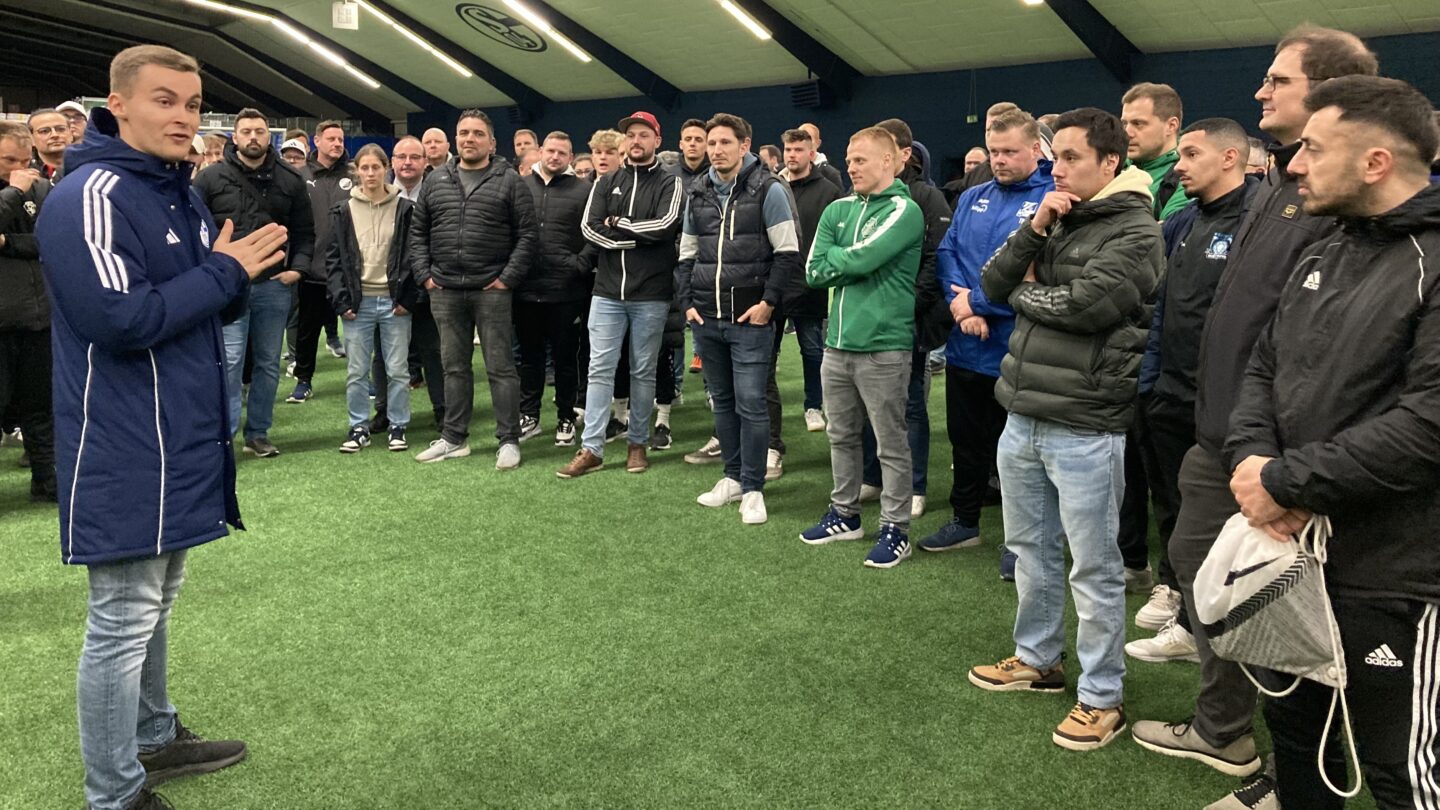 Trainerfortbildung auf Schalke