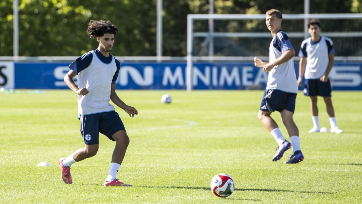 30.06.2025, U19 Trainingsauftakt, Knappenschmiede, Trainingsgelände,