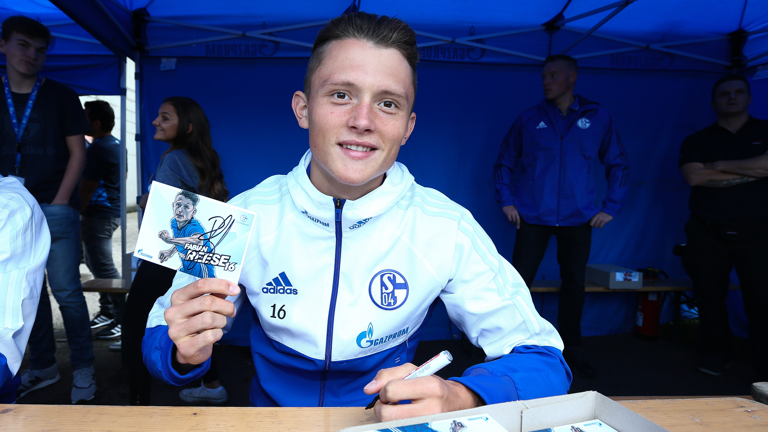 Fabian Reese besucht die Knappenkids.