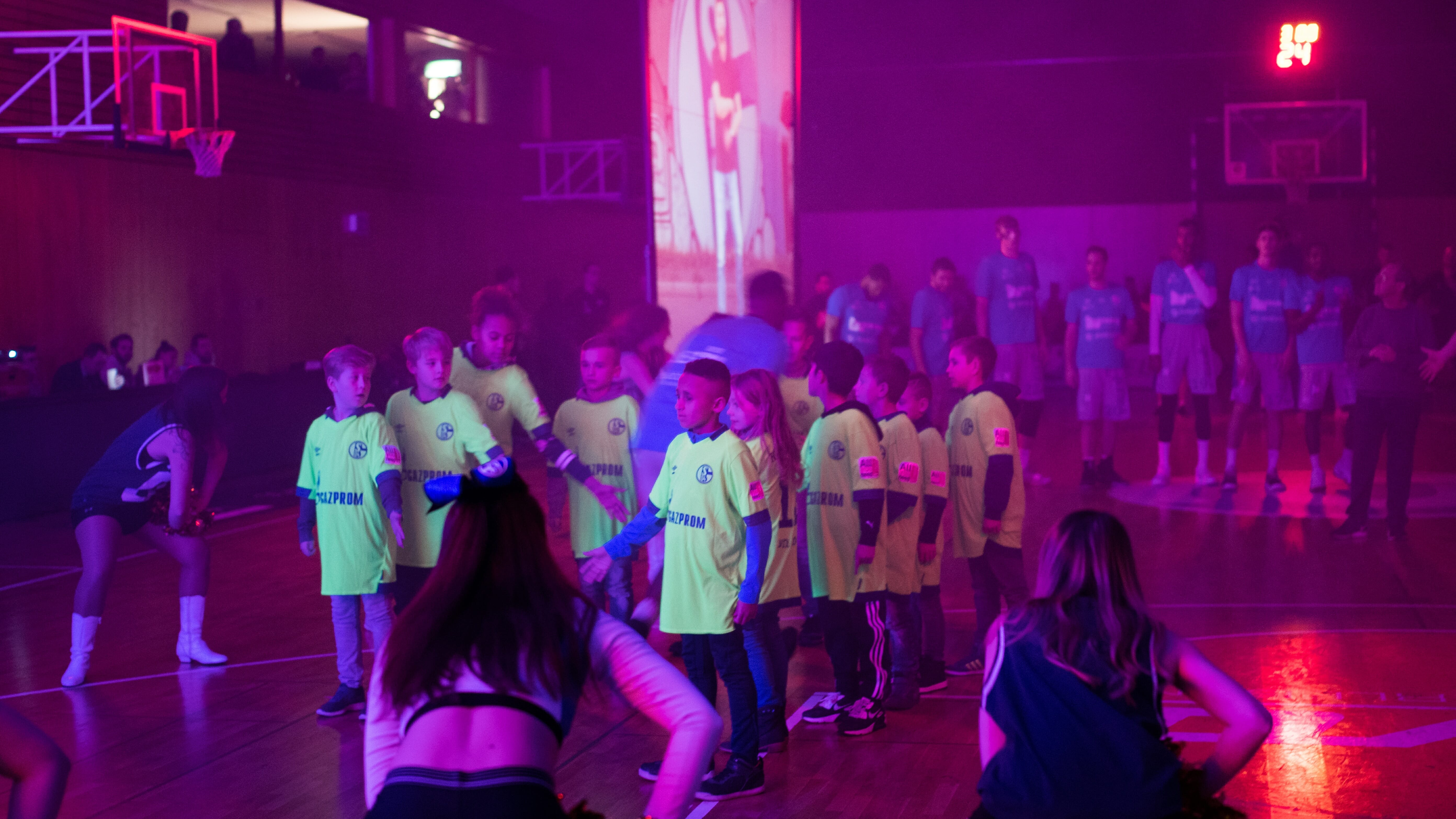 20181219_Basketball_Spalier