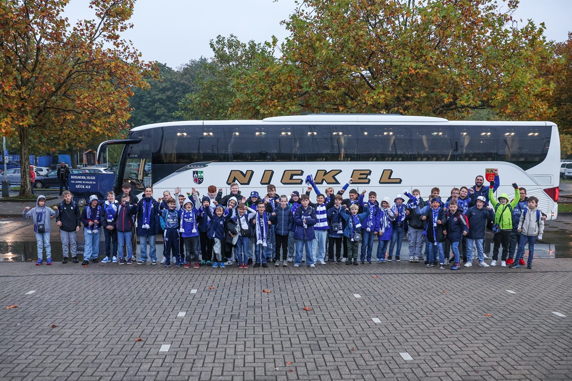 Knappenkids Auswärtsfahrt Hannover Gruppenbild